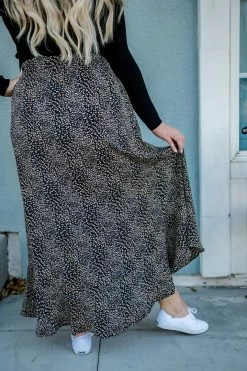 Style U SKIRTS THE MOVE FOR YOU MAXI SKIRT IN BLACK ABSTRACT