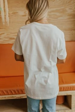 Golden Rose TOPS THE FREE BIRD AMERICA GRAPHIC TEE IN VINTAGE WHITE