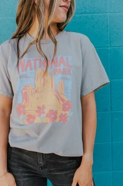 Sweet Claire THE NATIONAL PARK GRAPHIC TEE IN OLIVE