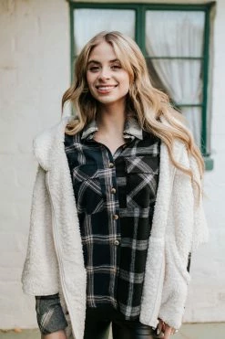 Mittoshop THE BONFIRE NIGHTS FLANNEL IN BLACK AND NAVY TOPS