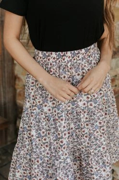 Calista THE LULA TIERED SKIRT IN LAVENDER FLORAL SKIRTS