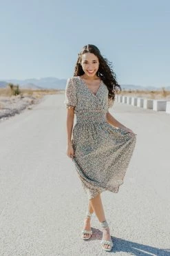 Lush THE GABBIE MIDI DRESS IN GREEN FLORAL