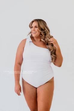 ONE SHOULDER BOW ONE PIECE IN RIBBED WHITE BY PINK DESERT