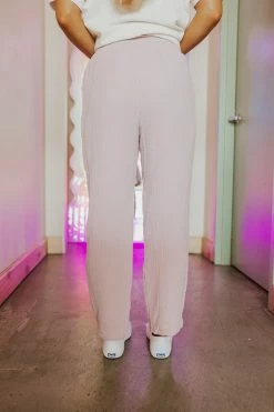 Le Lis BOTTOMS THE LET'S LOUNGE AROUND PANTS IN LAVENDER