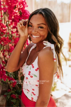 PINK DESERT TIE STRAP MIDKINI SWIM TOP IN CHERRY BOMB