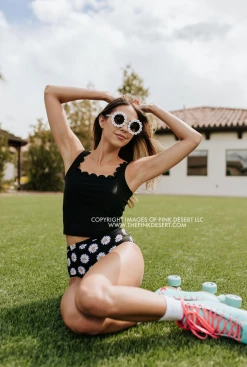 PINK DESERT SCALLOPED MIDKINI SWIM TOP IN BLACK