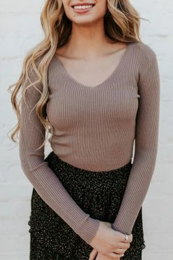 Active Basic THE BACK TO BASICS LONG SLEEVE TOP IN MOCHA