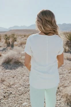 Trend Notes THE HUNTINGTON V NECK TOP IN IVORY TOPS 9 Trend Notes THE HUNTINGTON V NECK TOP IN IVORY TOPS