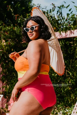 SWIM FUN IN THE SUN COLORBLOCK BANDEAU ONE PIECE BY SASSY RED LIPSTICK X PINK DESERT