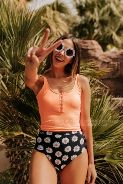 PINK DESERT VINTAGE HIGH WAIST SWIM BOTTOM IN LA LA DAISY