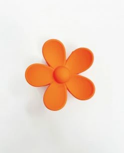 Love And Repeat THE FLOWER HAIR CLAW CLIP