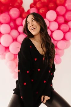 Miss Sparkling THE QUEEN OF HEARTS SWEATER IN BLACK TOPS