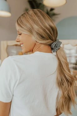 Space 46 THE CHECKERED HAIR SCRUNCHIE ACCESSORIES