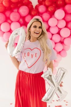 THE PINK DESERT LOVE TEE IN LAVENDER PD EXCLUSIVES