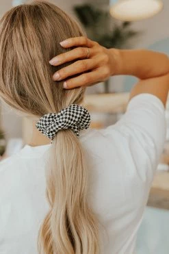 Space 46 THE CHECKERED HAIR SCRUNCHIE ACCESSORIES