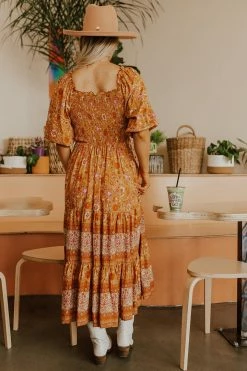 Easel THE SEDONA SMOCKED MIDI DRESS IN BURNT ORANGE