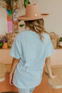 Sweet Claire THE HOWDY GRAPHIC TEE IN LIGHT BLUE