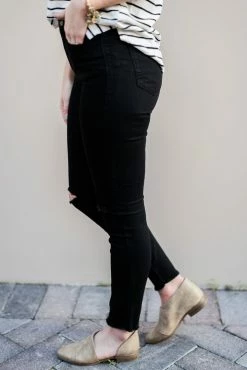 Eunina BOTTOMS THE SKINNY KNEE SLIT JEANS IN BLACK 30 Eunina BOTTOMS THE SKINNY KNEE SLIT JEANS IN BLACK